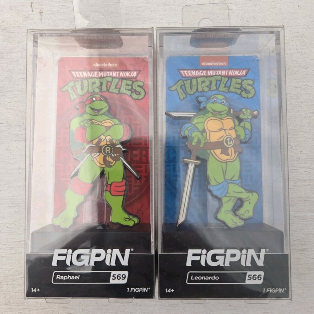 Figpin Teenage Mutant Ninja Turtle Set of 2 Hard Case 566 569 TMNT Leo Raphael
